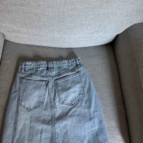 Midi length denim skirt - Picture 4 of 4